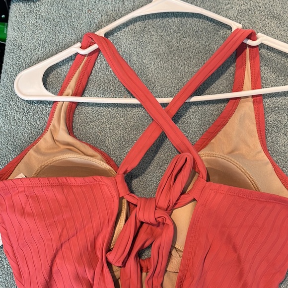 Women’s one piece swimsuit. 2097 - Picture 2 of 7